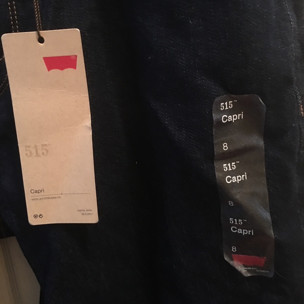Levi’s capris - Picture 2 of 5